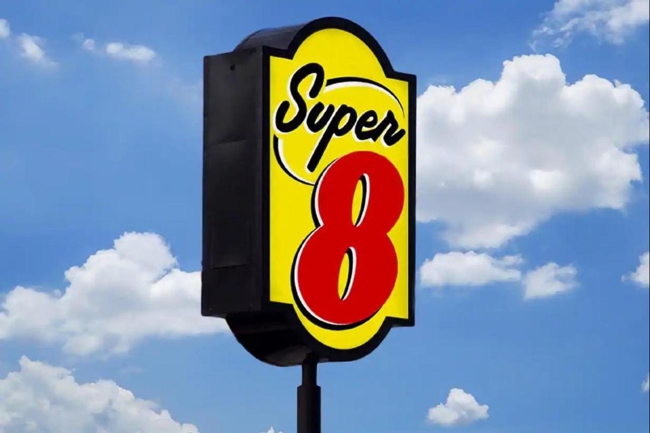 מלון Super 8 By Wyndham מוסוני מראה חיצוני תמונה